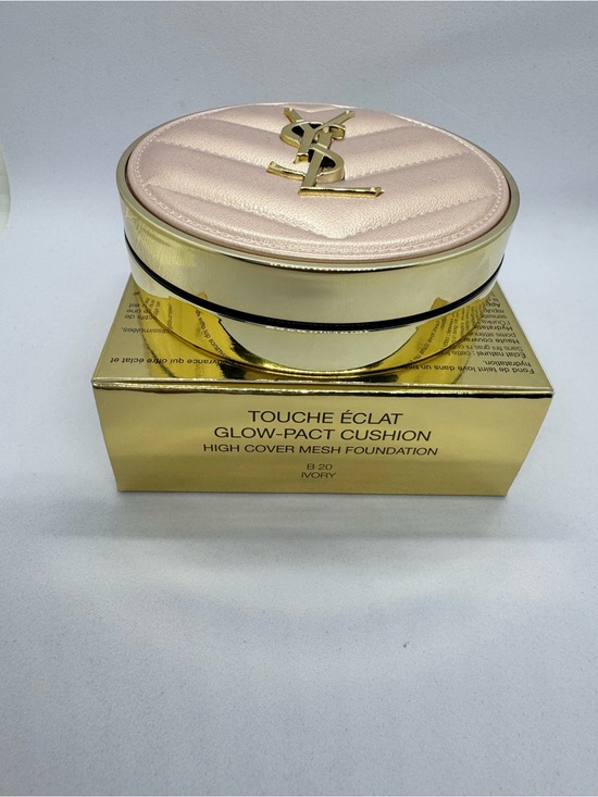Yves Saint Laurent Other - Yves Saint Laurent Quilted Pink & Gold Glow-Pact Cushion Compact